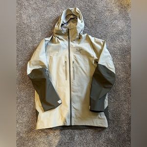 Arcteryx Micon size xl